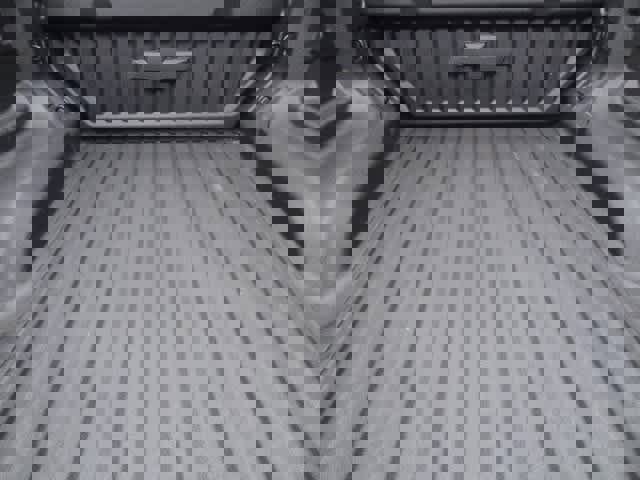 Used 2026 Chevrolet Colorado ZR2 w/ Technology Package image 12