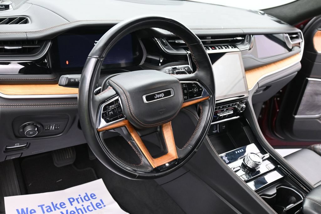Used 2023 Jeep Grand Cherokee L Summit AWD/4WD image 17
