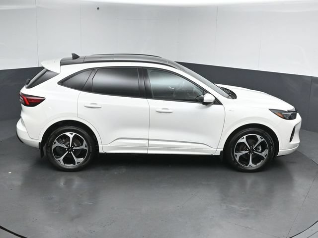 Certified 2023 Ford Escape ST-Line Elite w/ Class II Trailer Tow Package AWD/4WD image 53