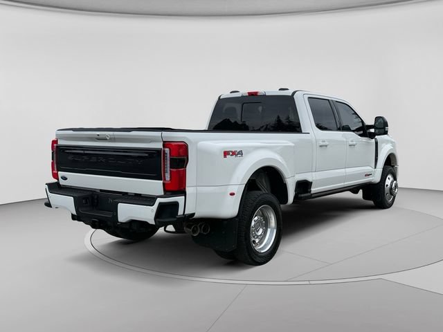 Certified 2025 Ford F450 Platinum w/ FX4 Off-Road Package AWD/4WD image 5