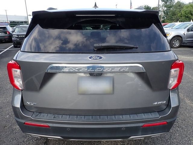 Certified 2023 Ford Explorer XLT w/ Equipment Group 202A AWD/4WD image 5