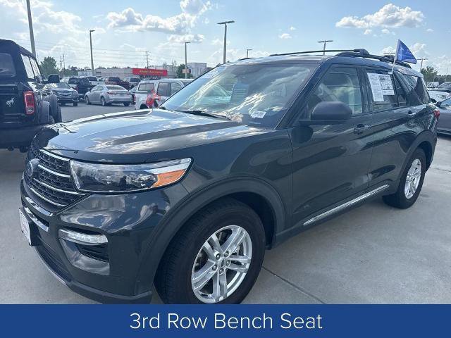 Certified 2022 Ford Explorer XLT w/ Equipment Group 202A image 3