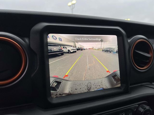 Used 2022 Jeep Gladiator Mojave w/ Cold Weather Group image 20