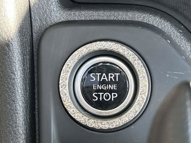 Used 2025 Nissan Sentra S FWD image 32
