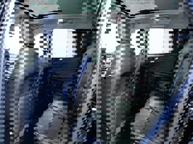 Certified 2022 Ford Escape Titanium w/ Class II Trailer Tow Package image 14