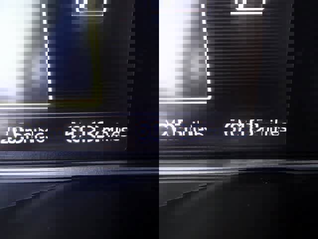 Used 2023 Nissan Versa SV image 17