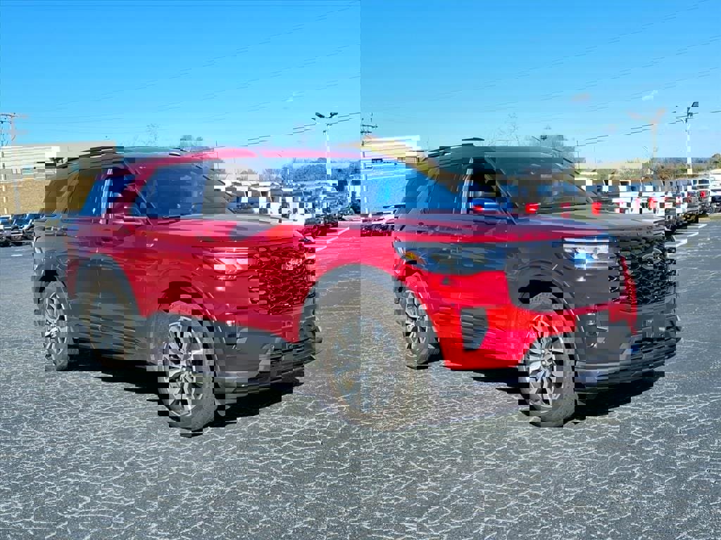 Certified 2025 Ford Explorer ST-Line w/ Premium Package image 2