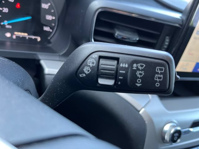 Certified 2022 Ford Explorer XLT w/ Equipment Group 202A AWD/4WD image 30