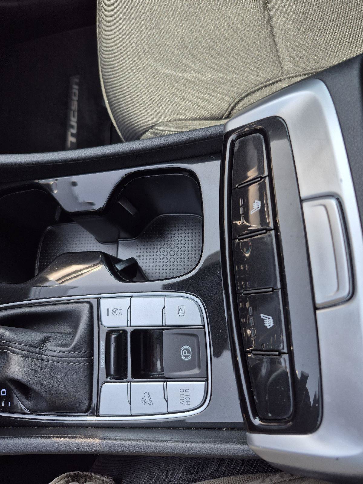 Used 2022 Hyundai Tucson SEL FWD image 3
