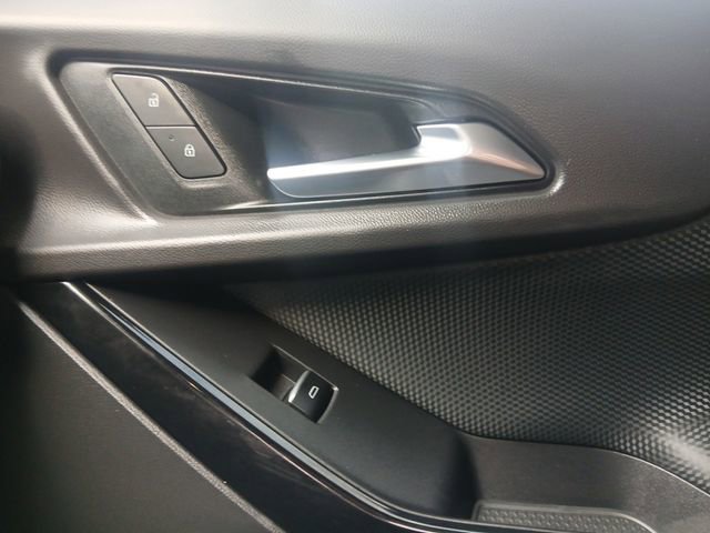 Used 2025 Chevrolet Equinox RS FWD image 16