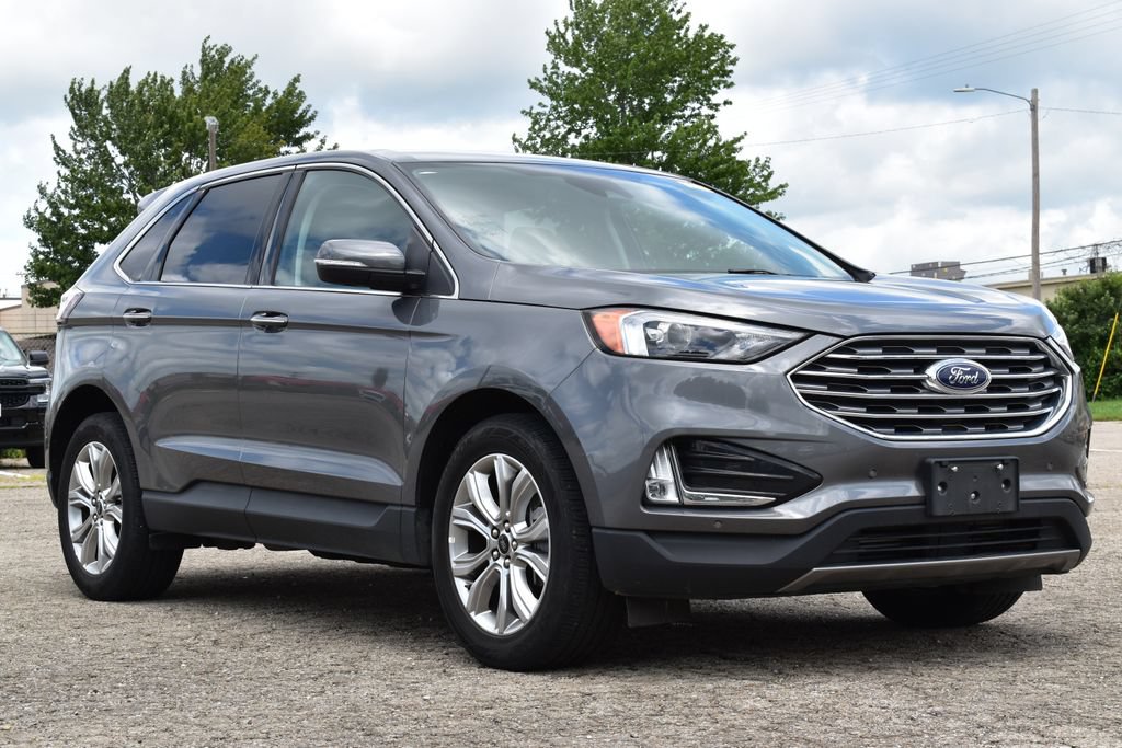 Certified 2024 Ford Edge Titanium AWD/4WD image 3