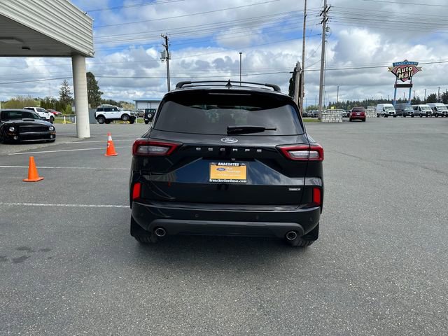 Certified 2025 Ford Escape ST-Line Elite w/ Premium Technology Package AWD/4WD image 3