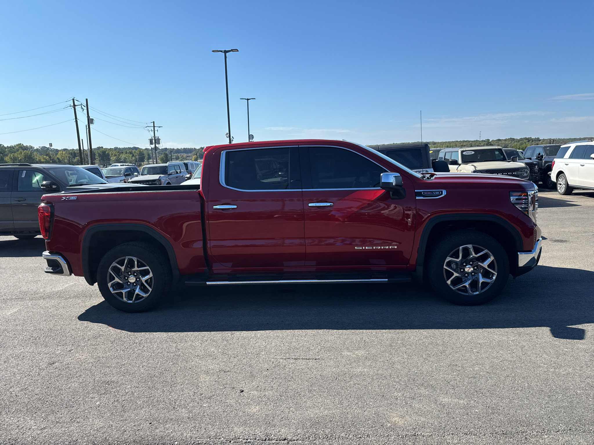 Used 2024 GMC Sierra 1500 SLT w/ SLT Premium Plus Package AWD/4WD image 5