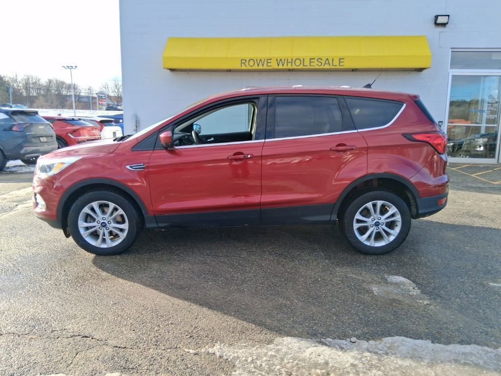 Certified 2019 Ford Escape SE image 2