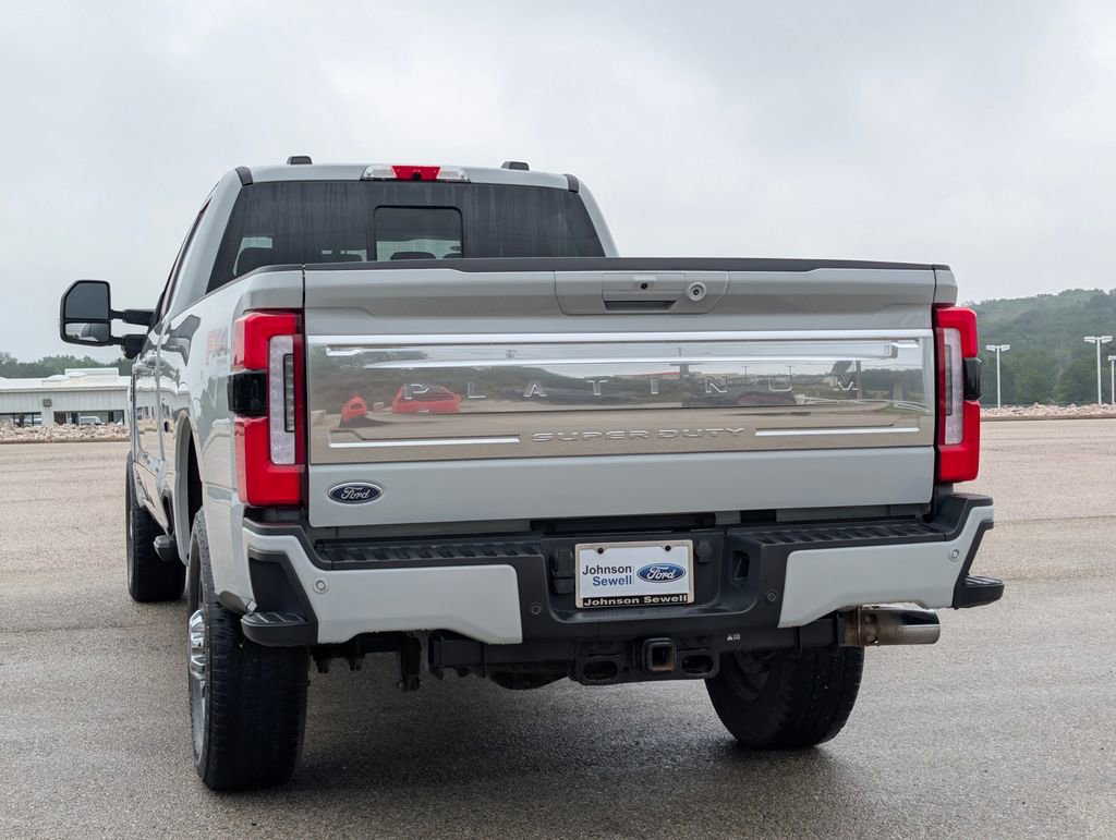 Certified 2025 Ford F350 Platinum w/ Platinum Plus Package AWD/4WD image 6