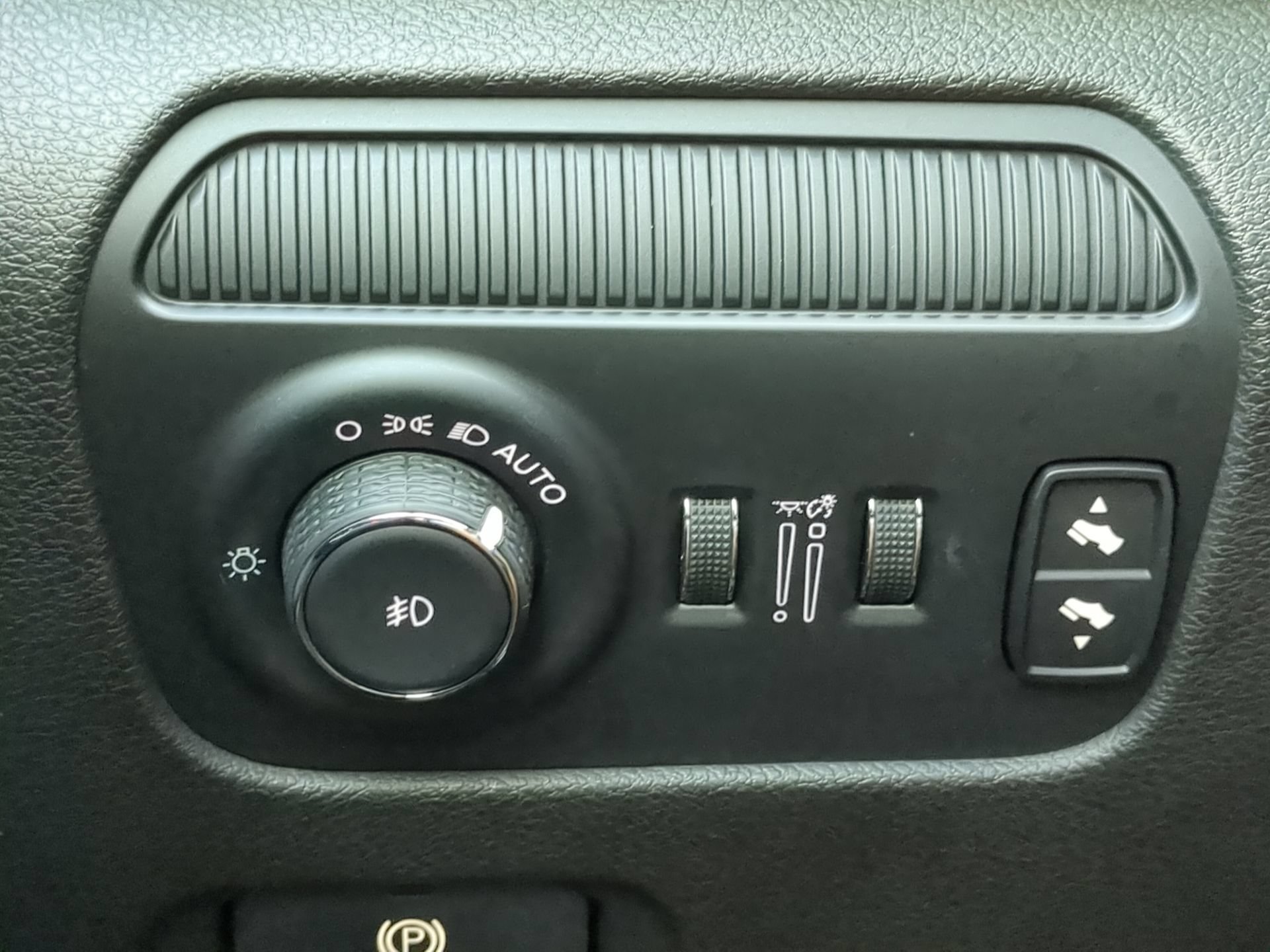 Used 2023 Jeep Wagoneer 4WD w/ Premium Group I image 67