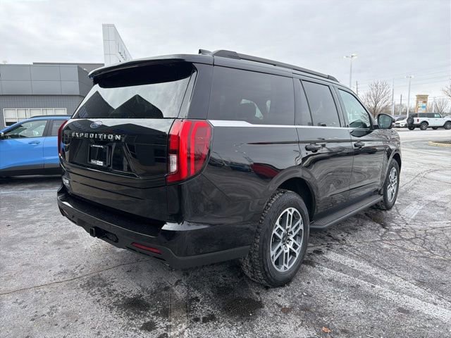 Certified 2025 Ford Expedition Active image 4