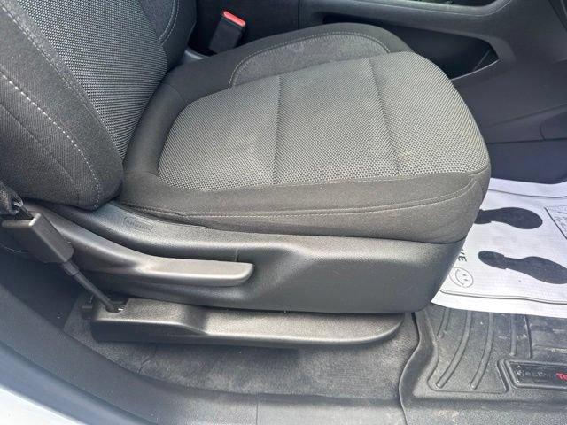 Used 2023 Chevrolet Traverse LT FWD image 15