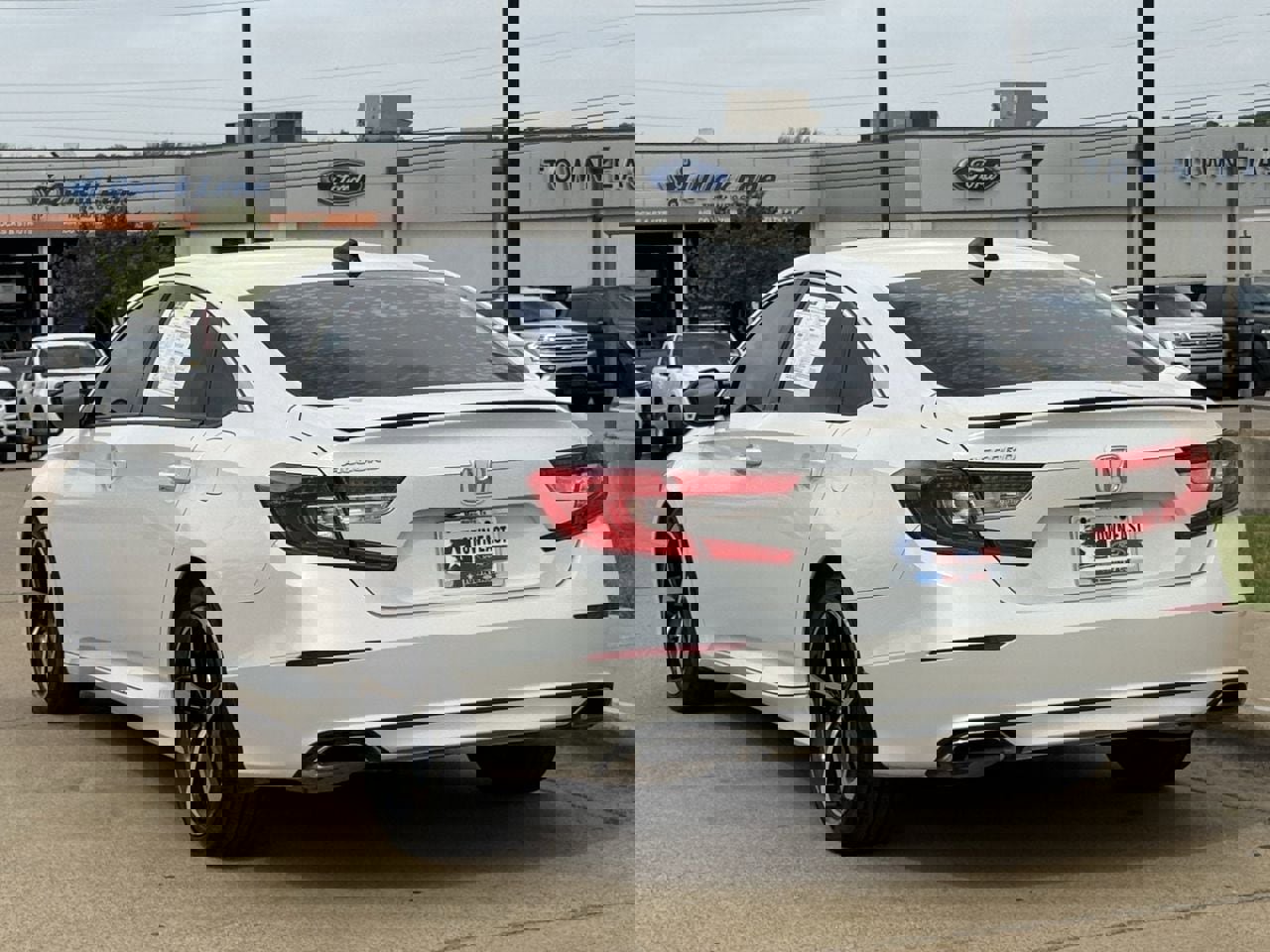 Used 2021 Honda Accord Sport image 5