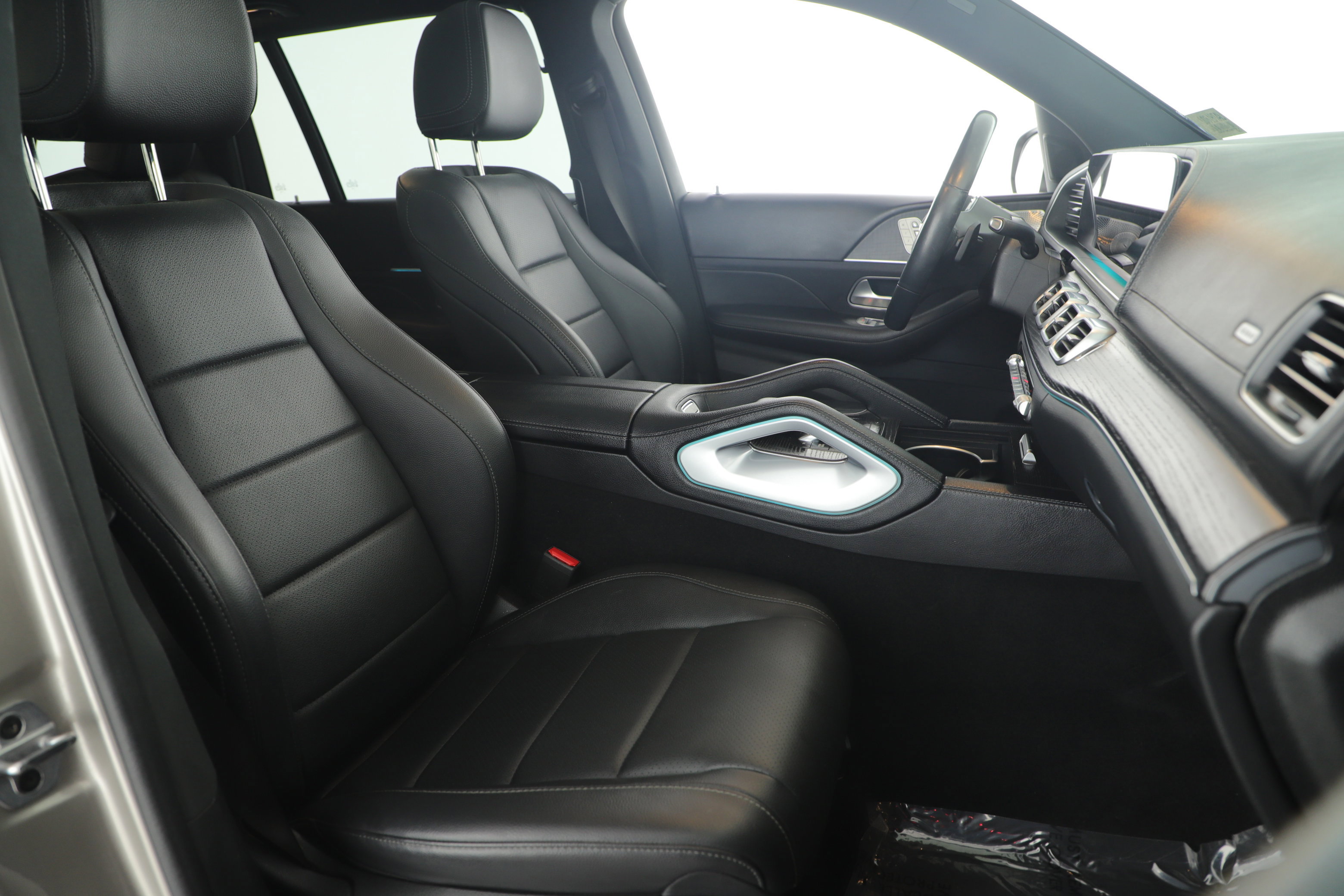 Used 2022 Mercedes-Benz GLS 450 4MATIC image 21