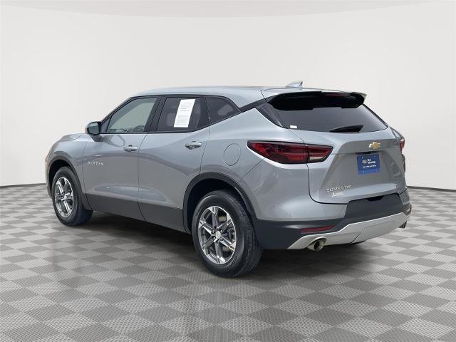 Used 2025 Chevrolet Blazer LT AWD/4WD image 3