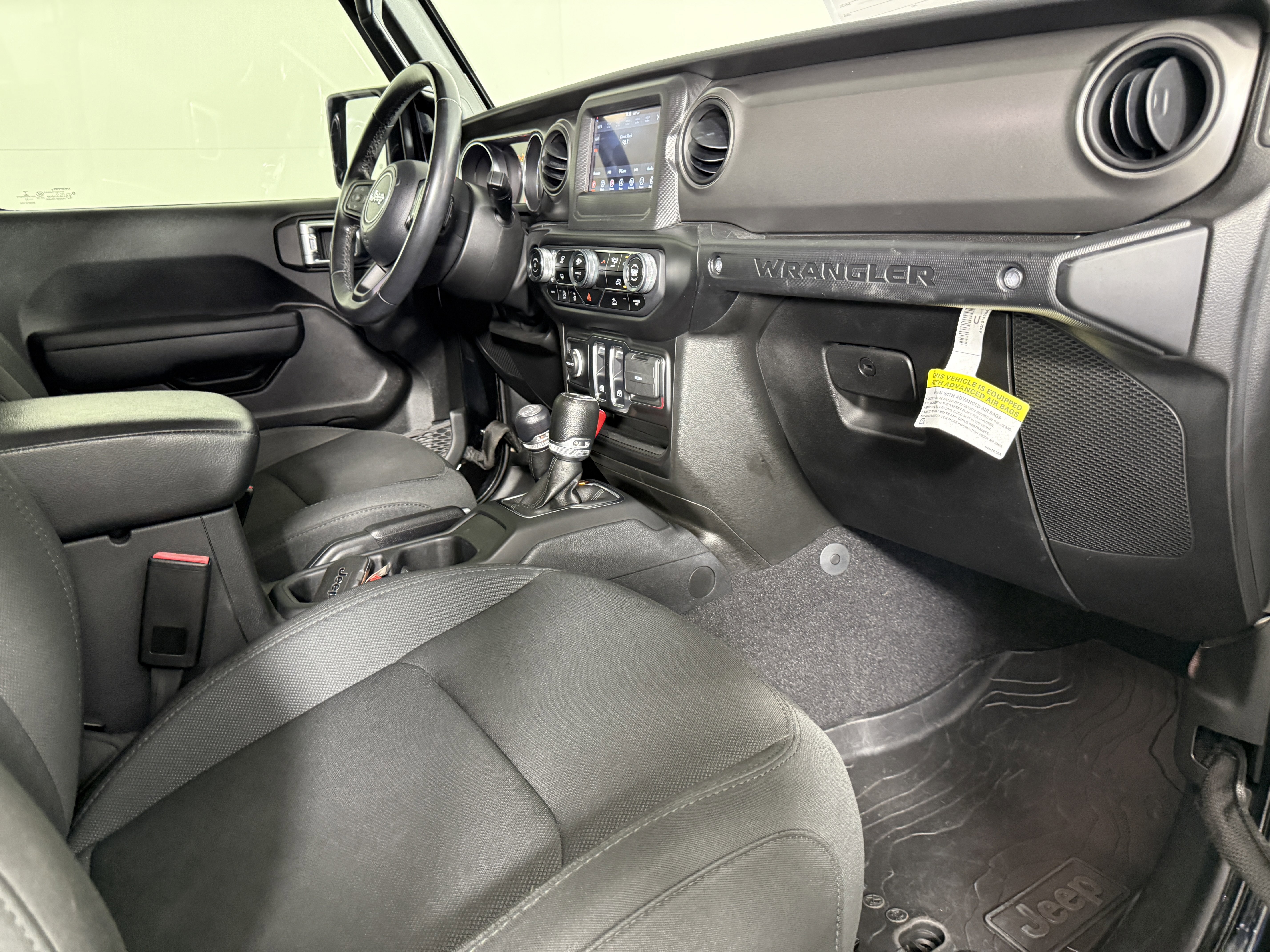 Used 2022 Jeep Wrangler Sport S image 10