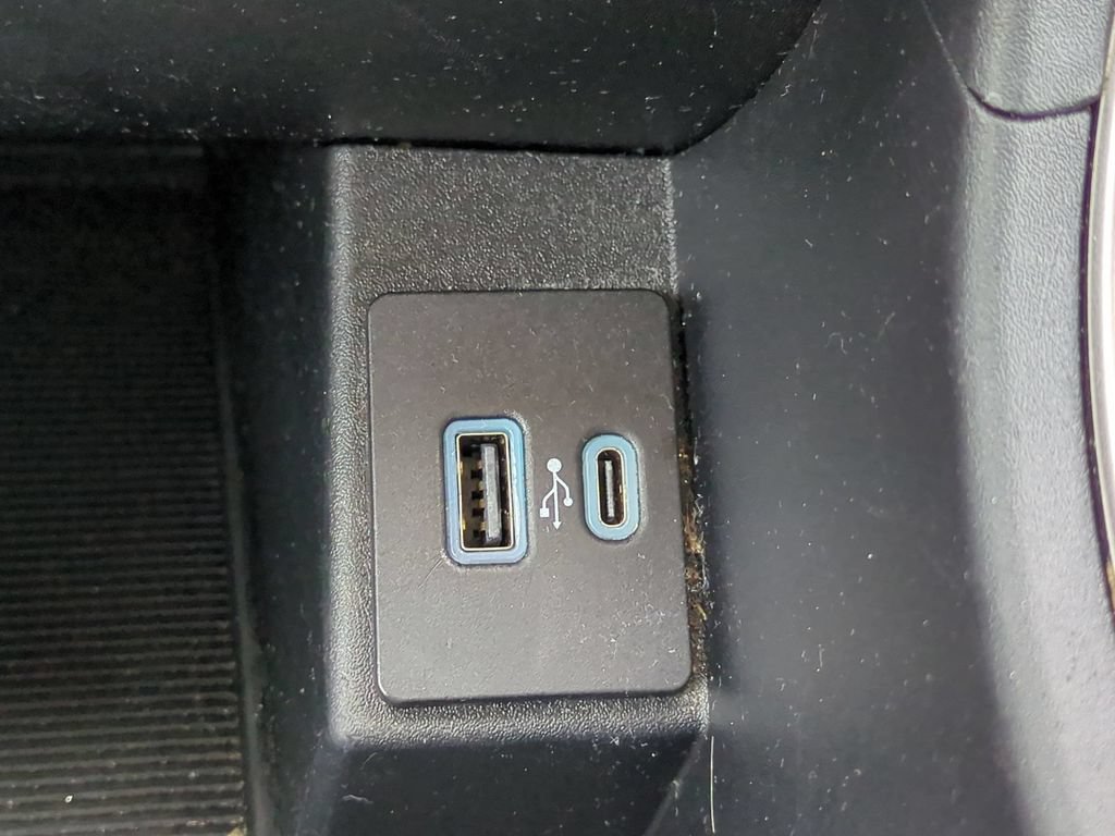 Certified 2024 Ford Edge SEL AWD/4WD image 24