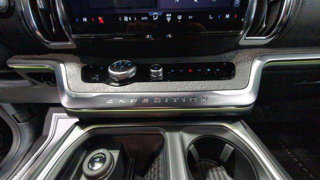 Certified 2025 Ford Expedition Tremor AWD/4WD image 24
