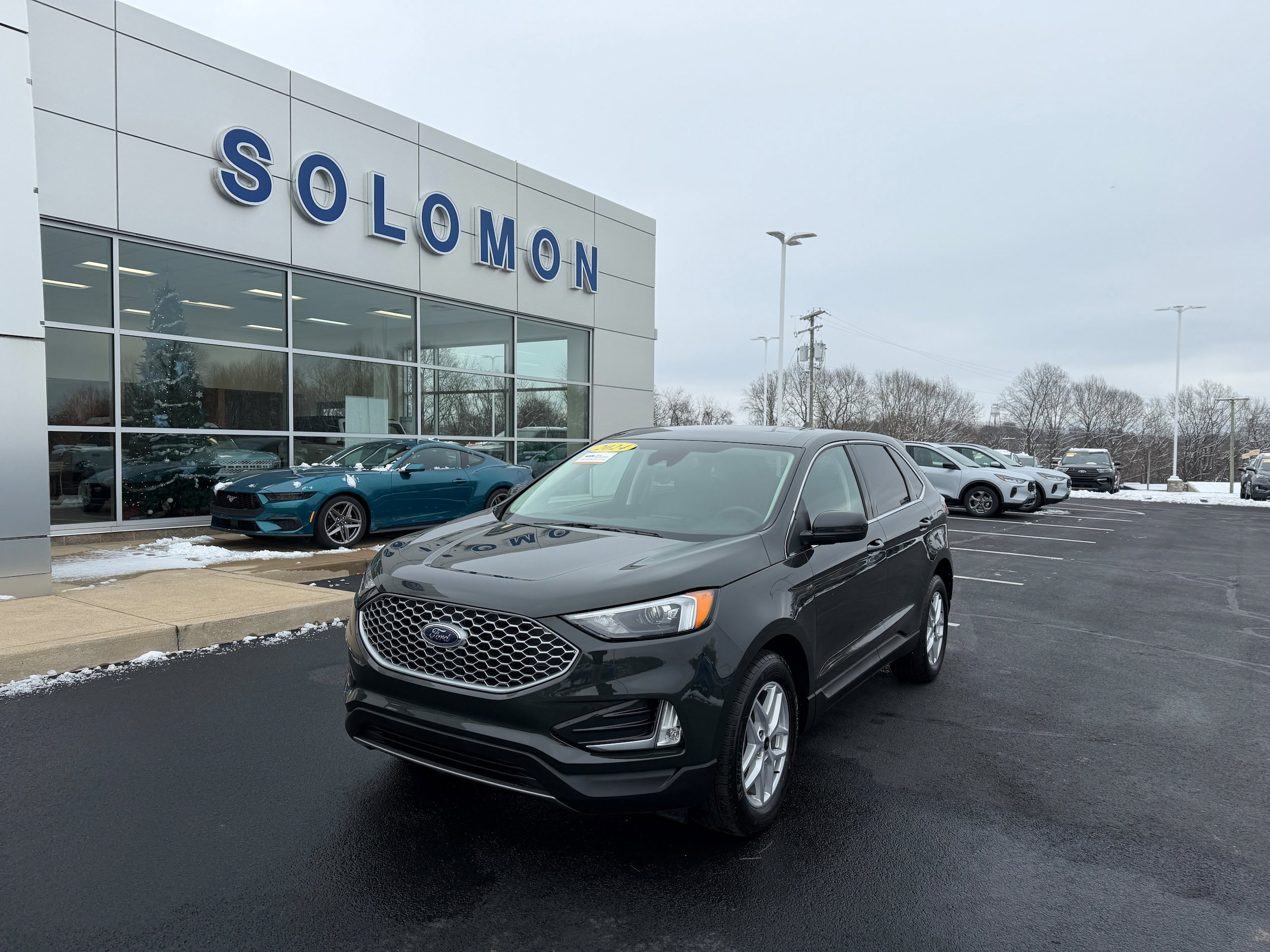 Certified 2024 Ford Edge SEL w/ Convenience Package AWD/4WD image 8