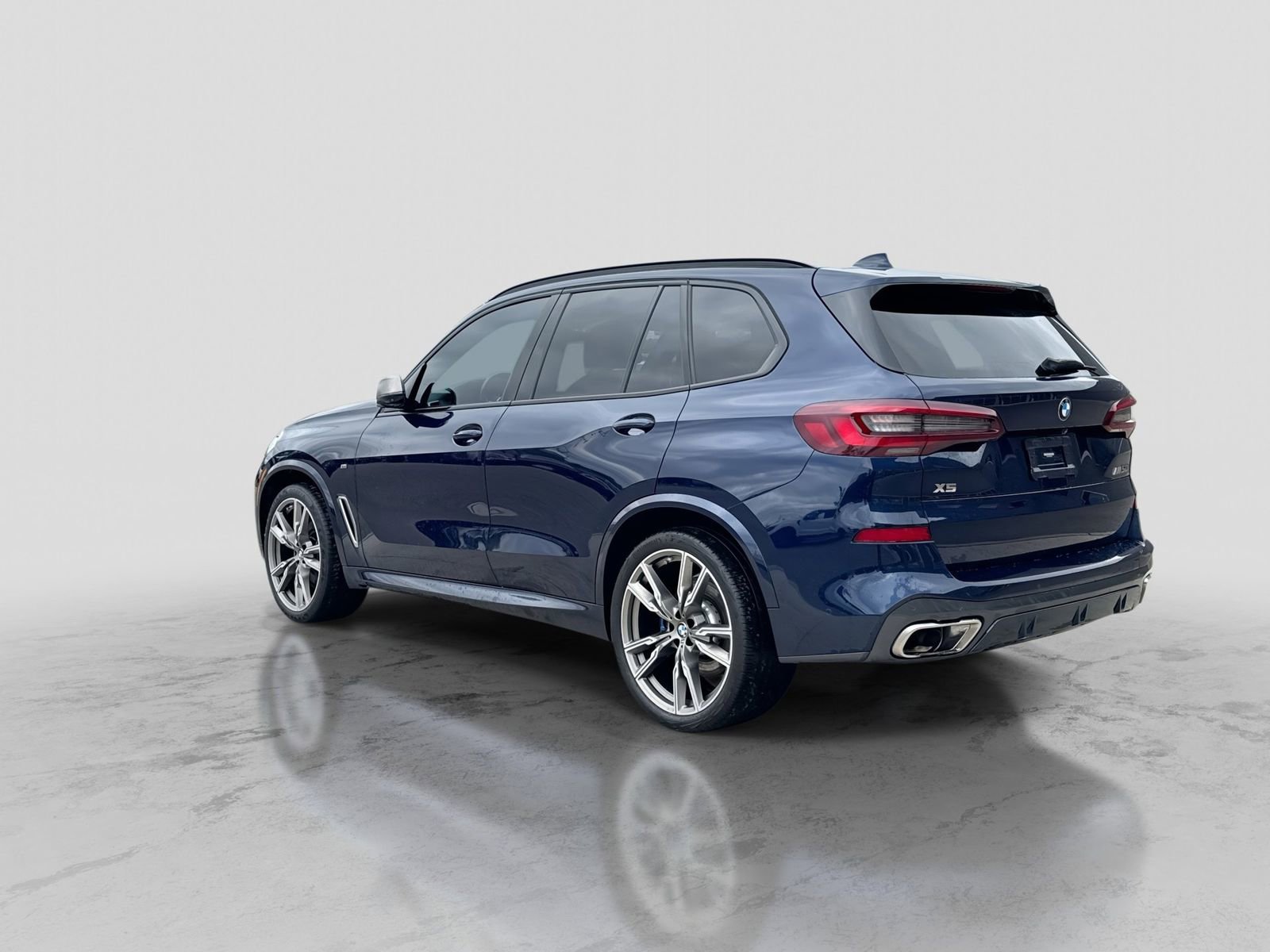 Used 2021 BMW X5 M50i AWD/4WD image 5