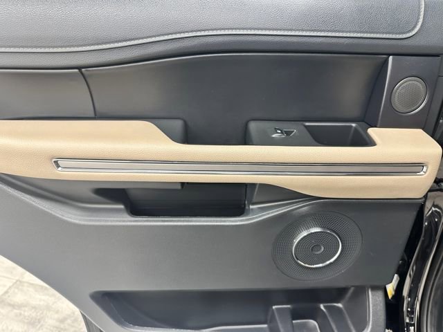 Certified 2024 Ford Expedition Limited image 22