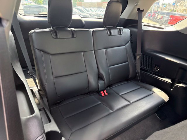 Certified 2023 Ford Explorer XLT w/ Equipment Group 202A AWD/4WD image 40