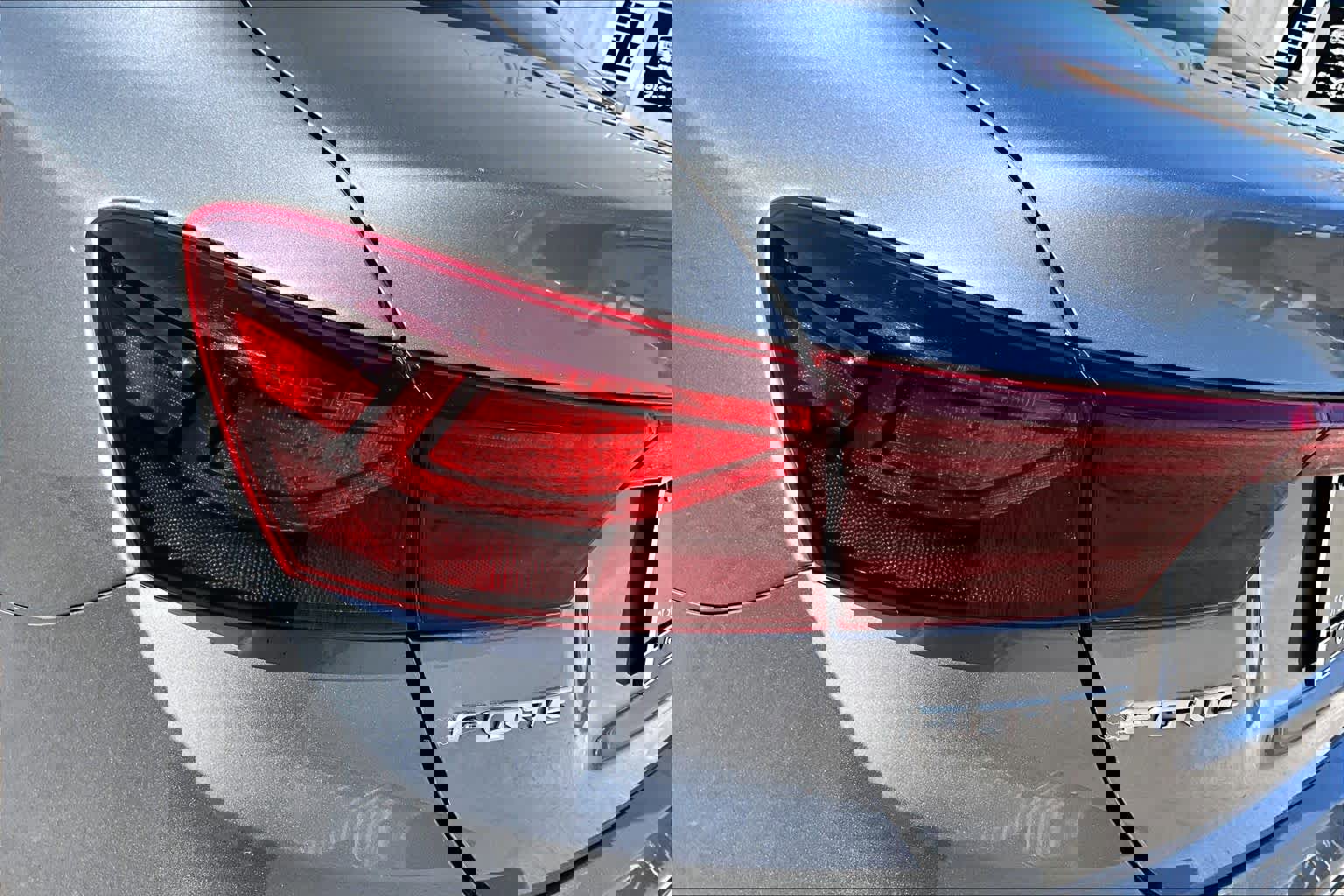 Used 2022 Kia Forte LXS image 28