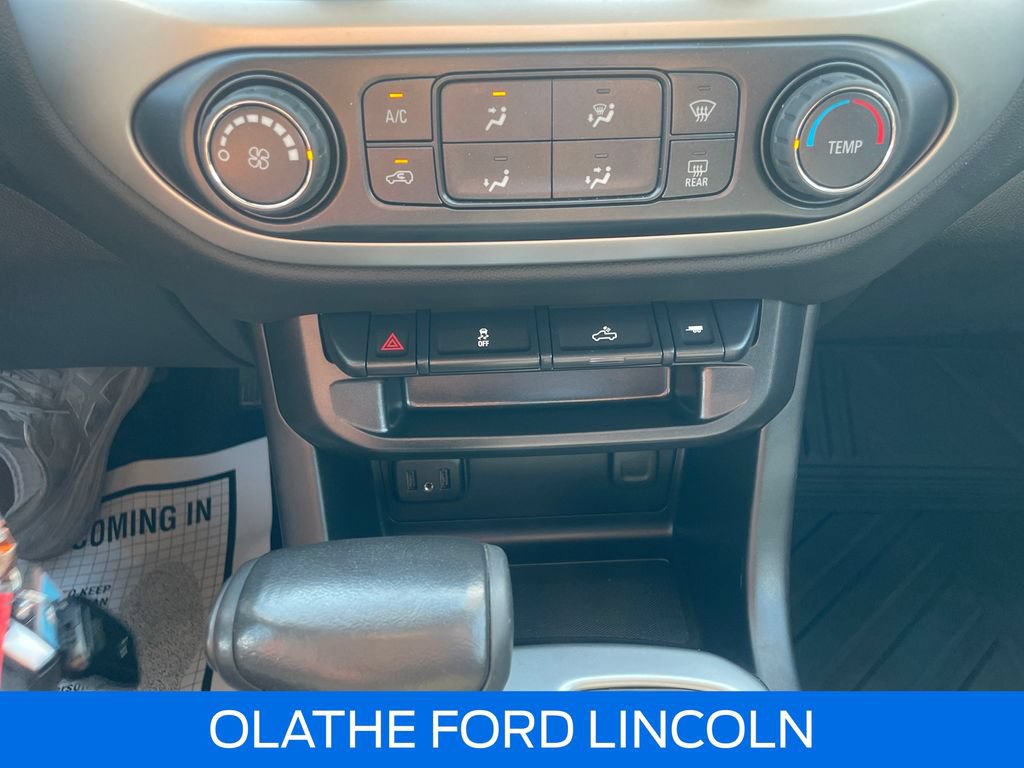Used 2020 Chevrolet Colorado LT w/ LT Convenience Package AWD/4WD image 22