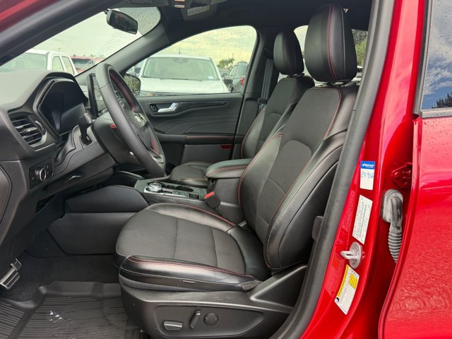 Certified 2023 Ford Escape ST-Line w/ Tech Pack #1 FWD image 15