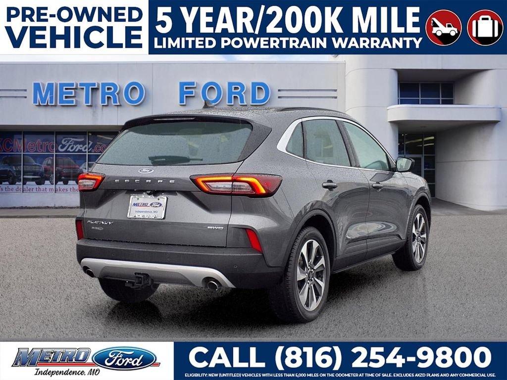 Certified 2025 Ford Escape Platinum w/ Premium Technology Package AWD/4WD image 3