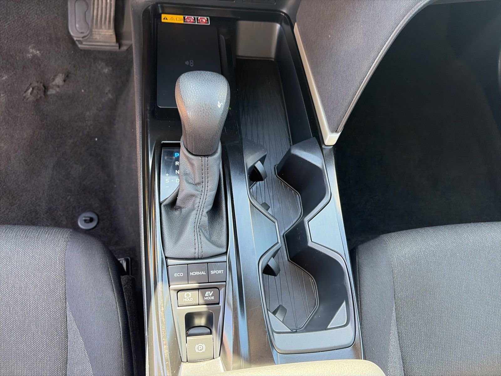 Used 2025 Toyota Camry LE image 21