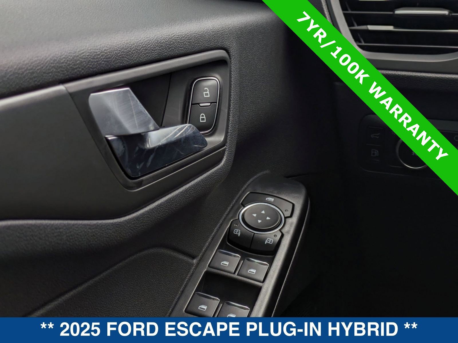 Certified 2025 Ford Escape SE FWD image 24