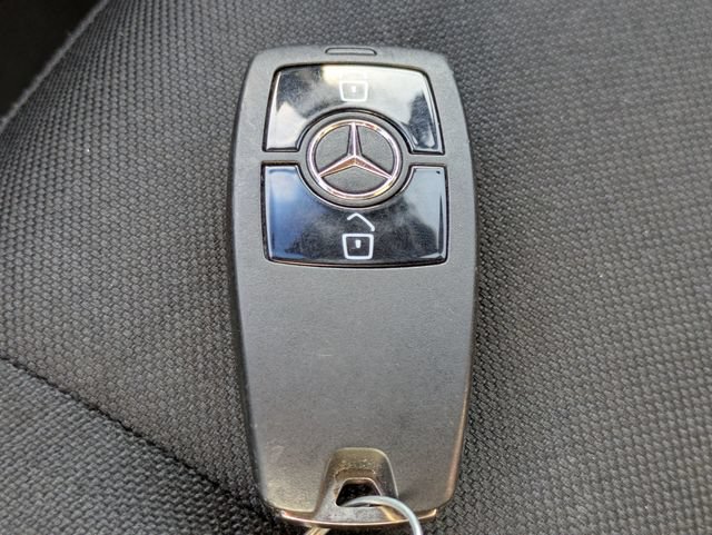 Used 2025 Mercedes-Benz Sprinter 2500 image 28