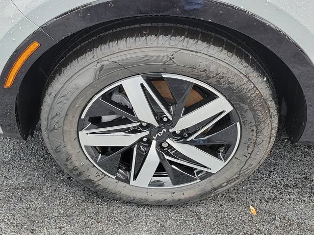 Used 2023 Kia Sorento EX w/ Panoramic Sunroof Package FWD image 9