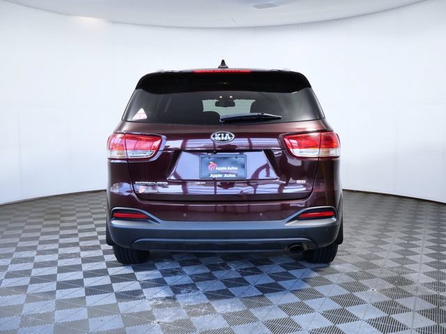 Used 2017 Kia Sorento AWD w/ LX Convenience Package image 5