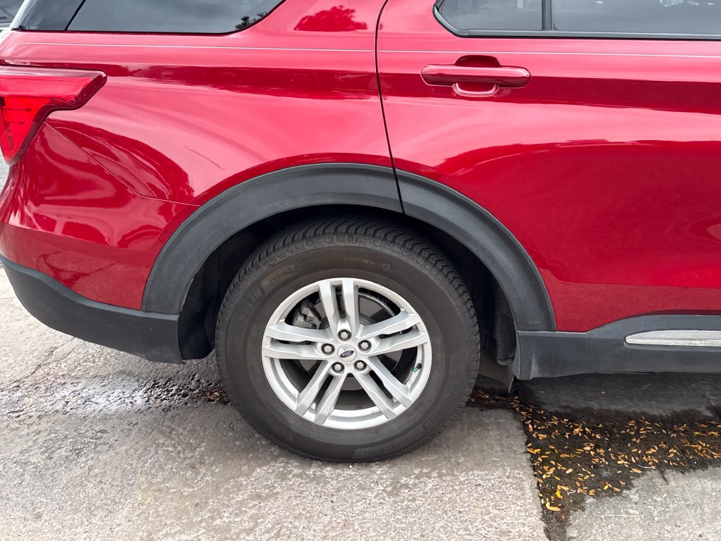 Certified 2020 Ford Explorer XLT RWD image 30