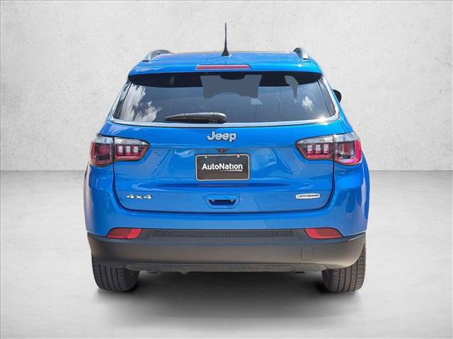 Used 2023 Jeep Compass Latitude w/ Sun and Sound Group AWD/4WD image 6