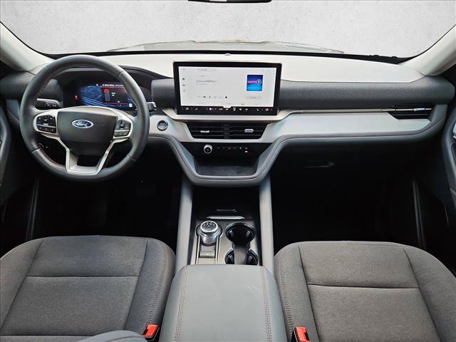 Certified 2025 Ford Explorer Active RWD image 18