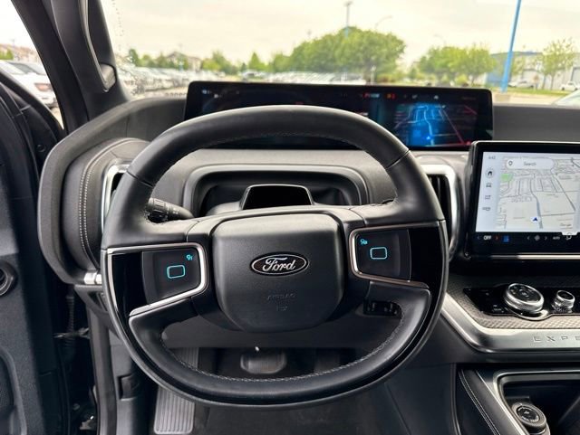 Certified 2025 Ford Expedition Platinum w/ Stealth Performance Package AWD/4WD image 30