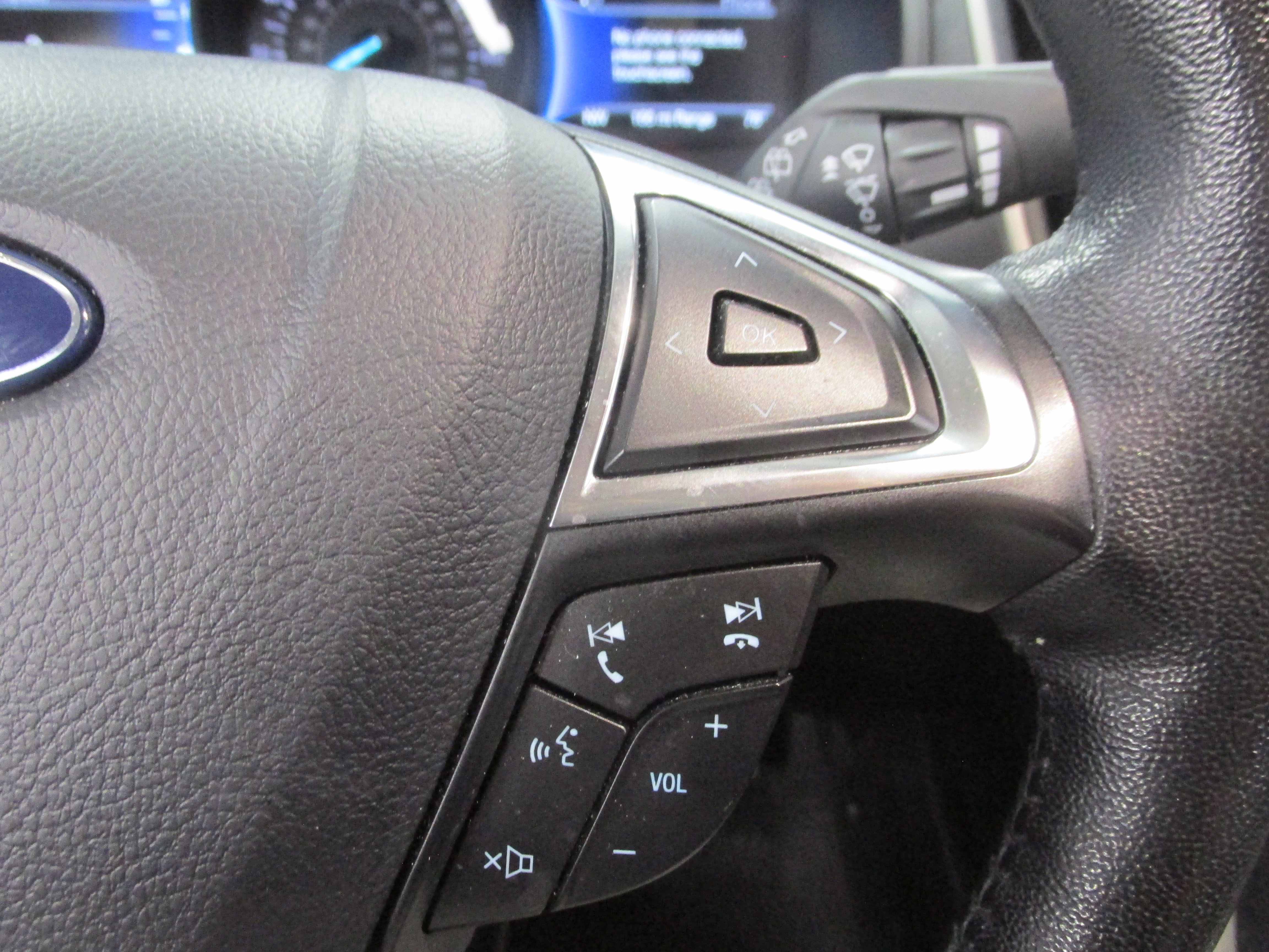 Certified 2024 Ford Edge SEL AWD/4WD image 33