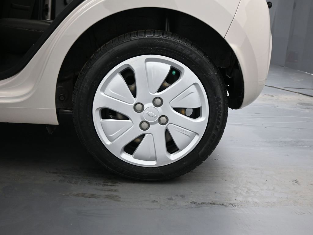 Used 2018 Chevrolet Spark LS image 45