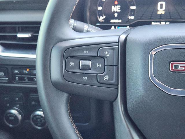 Used 2024 GMC Yukon AT4 w/ Technology Package AWD/4WD image 26