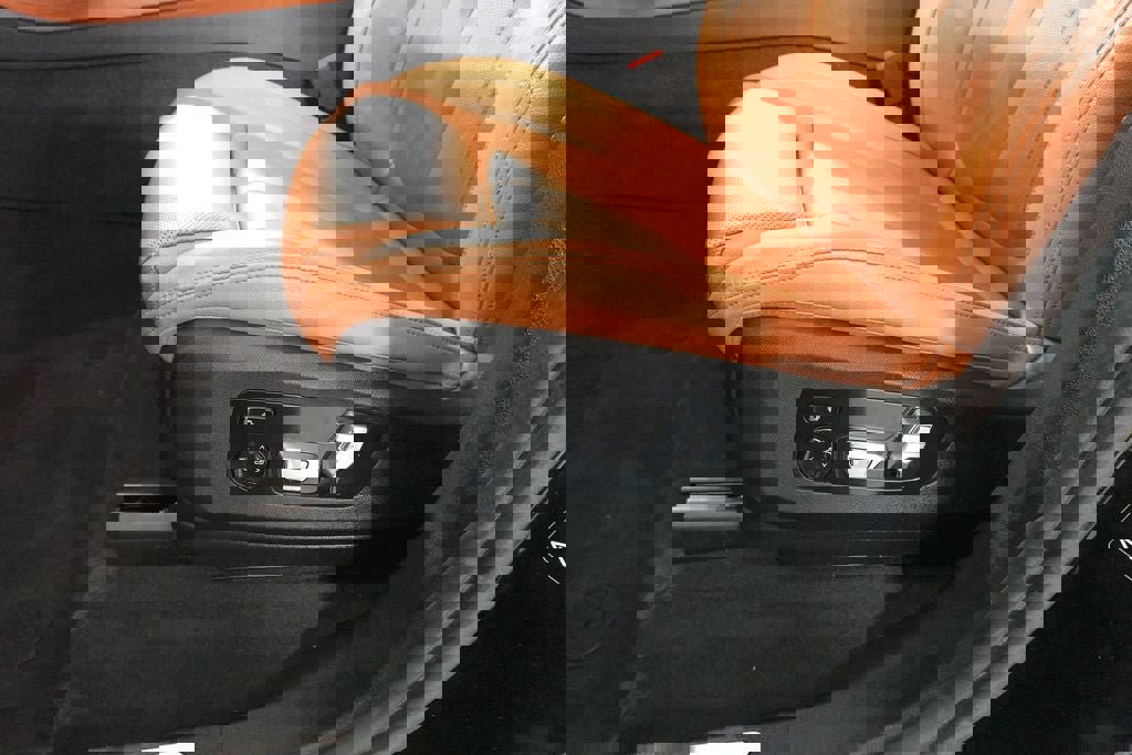 Used 2020 BMW X7 xDrive40i image 11