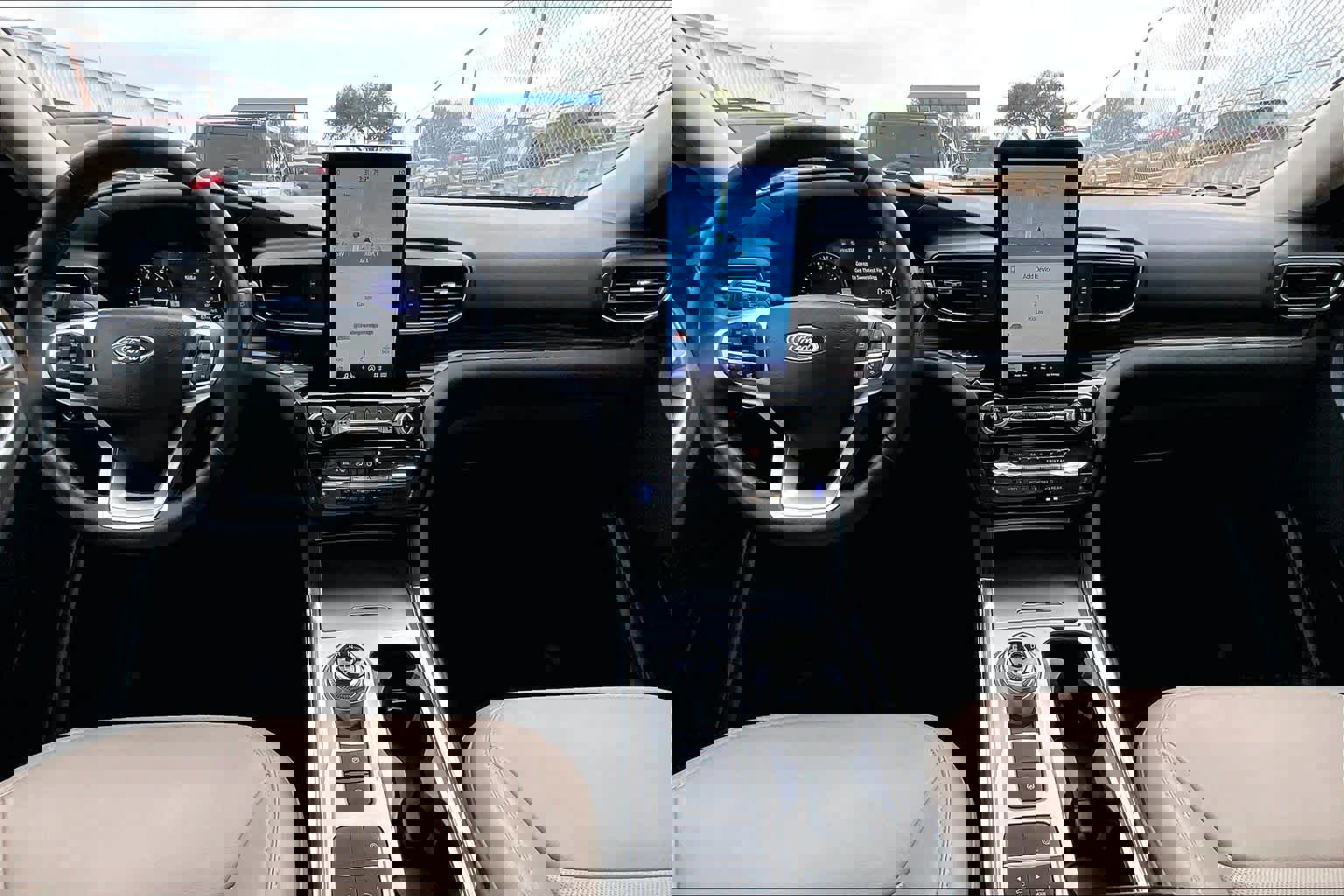 Certified 2023 Ford Explorer Limited w/ Limited Technology Package image 17